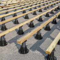 Plot  lambourde de terrasses ajustables