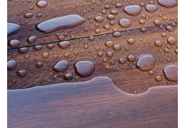 Est-ce que l’eau tache le parquet ?